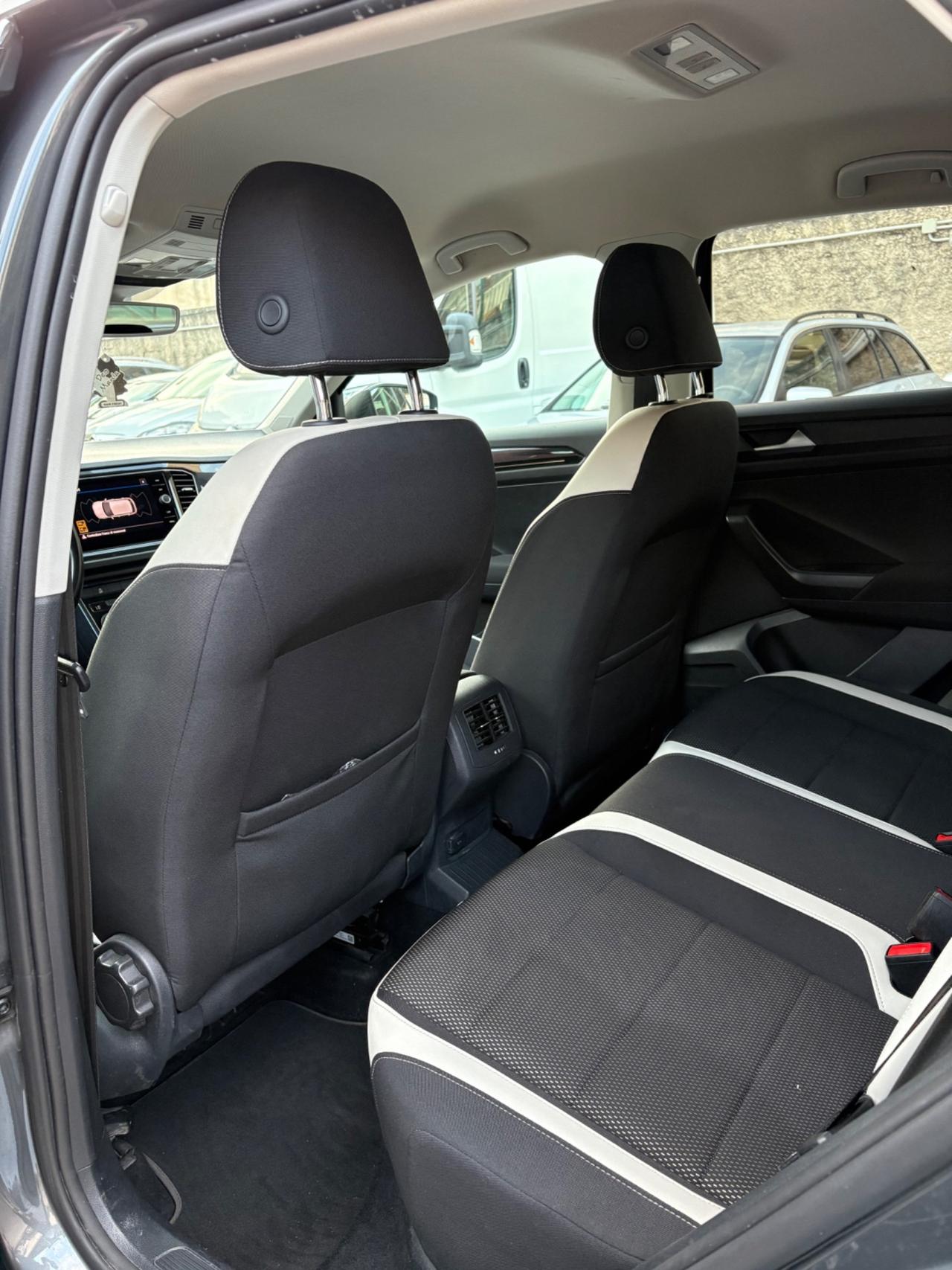 Volkswagen T-Roc 1.6 TDI virtual xenon perfetta