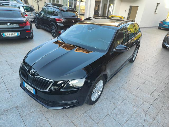 SKODA Octavia 1.5 DSG Wagon Executive G-Tec