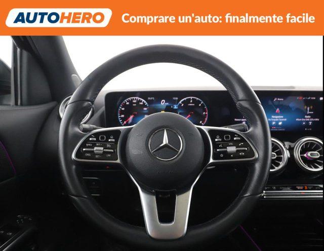 MERCEDES-BENZ GLA 180 d Automatic Premium