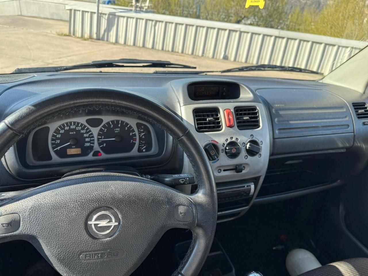Opel Agila