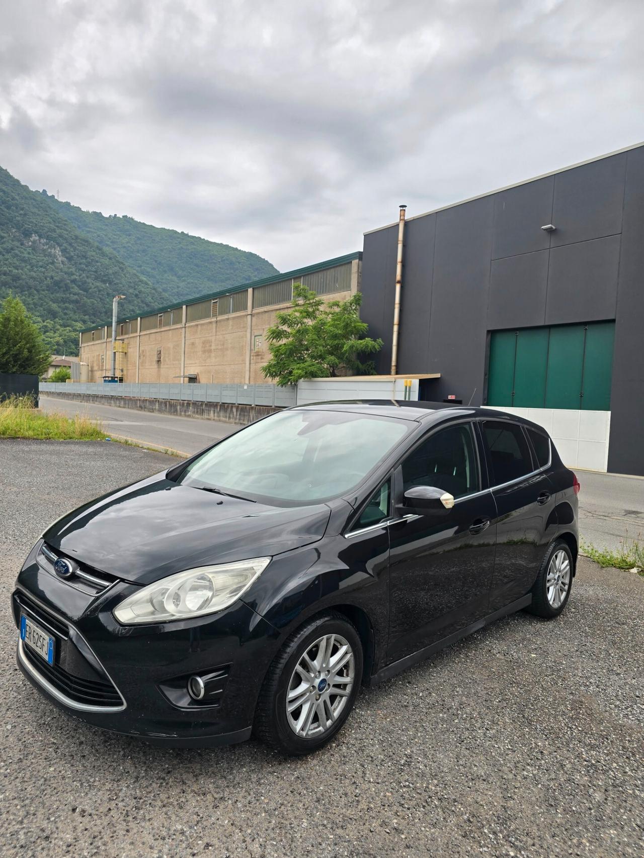 Ford C-Max Titanium