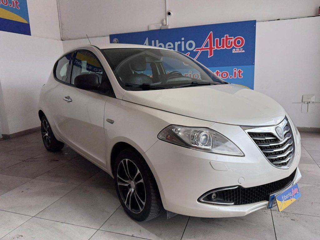 Lancia Ypsilon 1.2 69 CV 5 porte Platinum