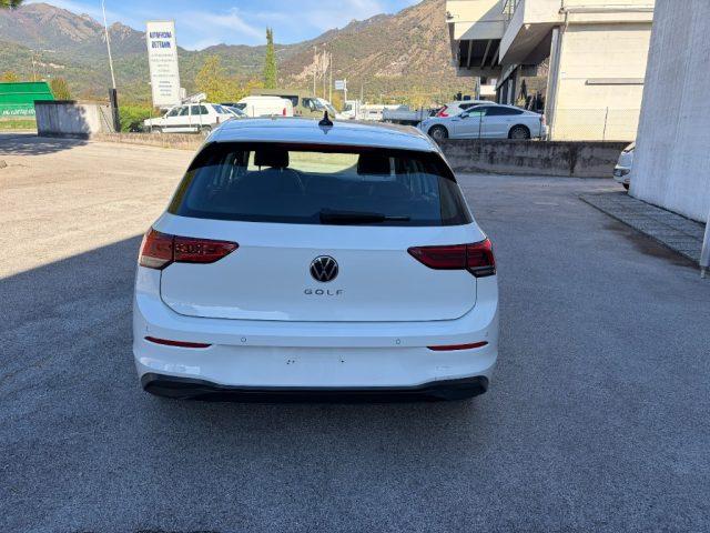 VOLKSWAGEN Golf 1.5 TGI Life