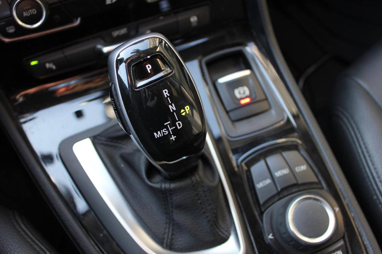 Bmw 218 active tourer advantage SENSORI BAULE ELETTRICO