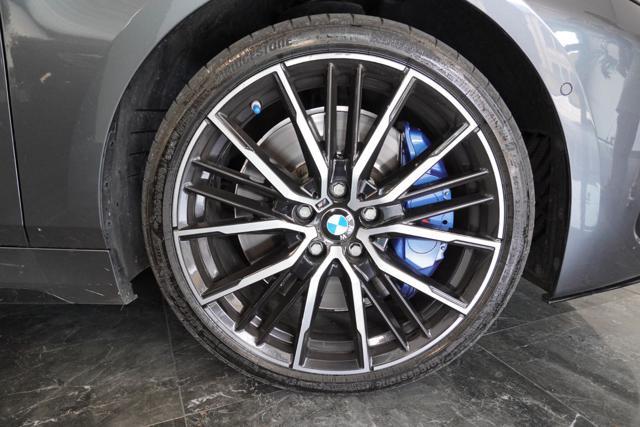 BMW M135 i xDrive VIRTUAL / PELLE / 19 / LED