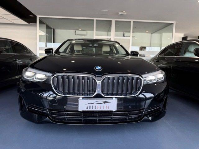 BMW 520 d 190CV 48V BERLINA CERCHI DA 20