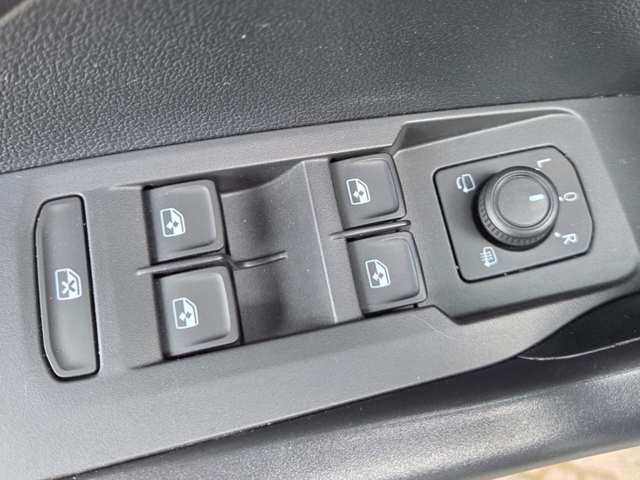 Volkswagen T-Cross 1.0 TSI STYLE BMT