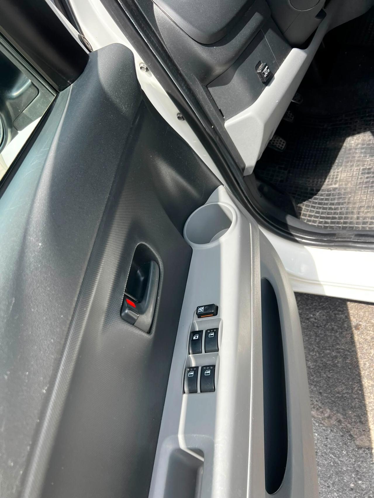 Daihatsu Sirion 1.0 Hiro Green Powered NEOPATENTATI