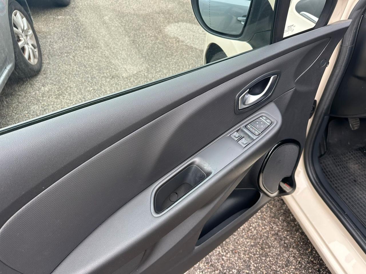 Renault Clio Sporter dCi 8V 75CV Start&Stop Energy Zen