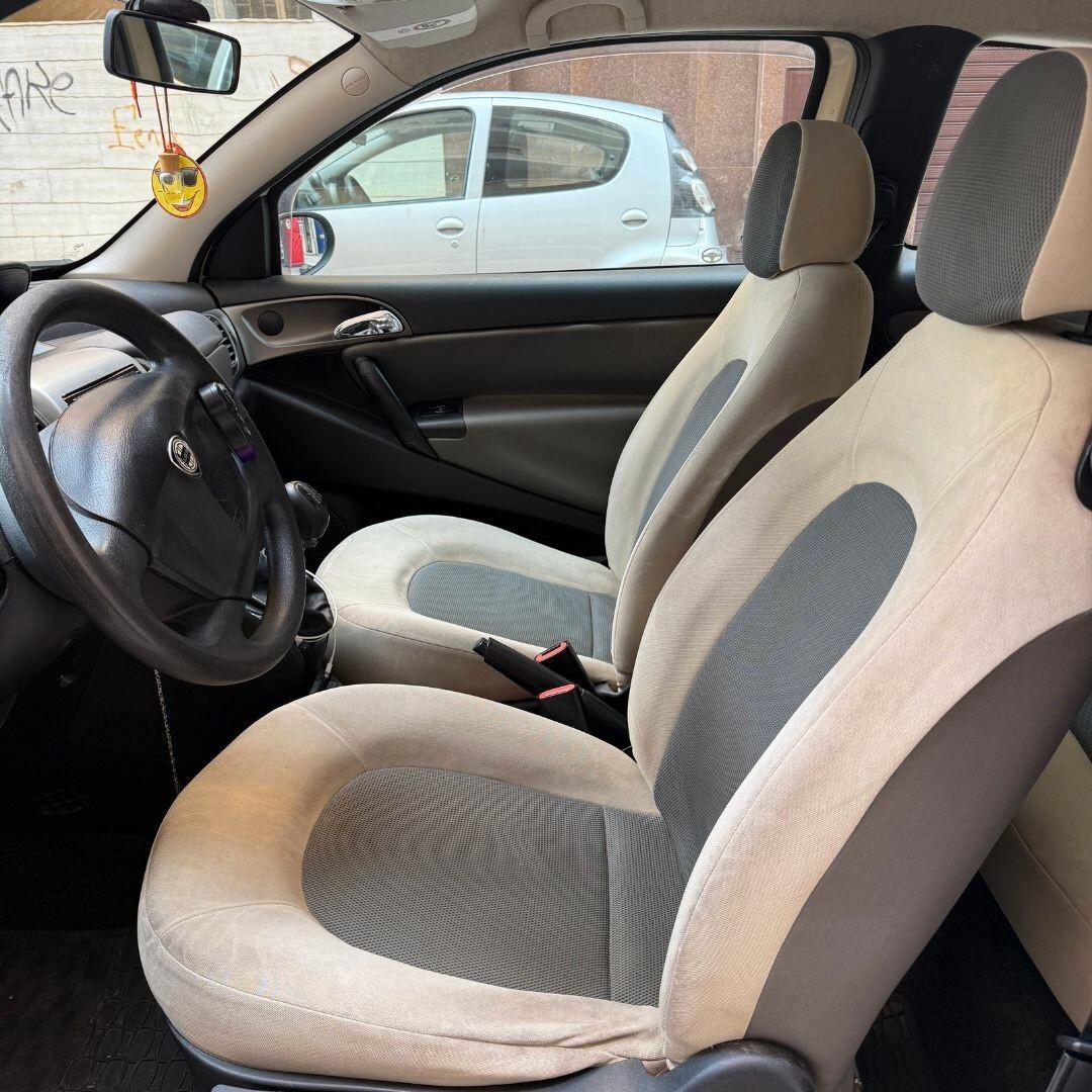 Lancia Ypsilon 1.2 GPL