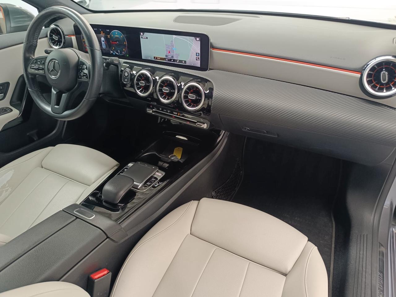 Mercedes-benz A 180 d Automatic Premium