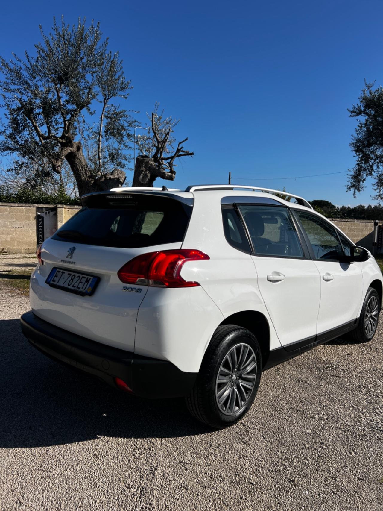 Peugeot 2008 1.2 VTi 82CV Allure come nuovaaa!!