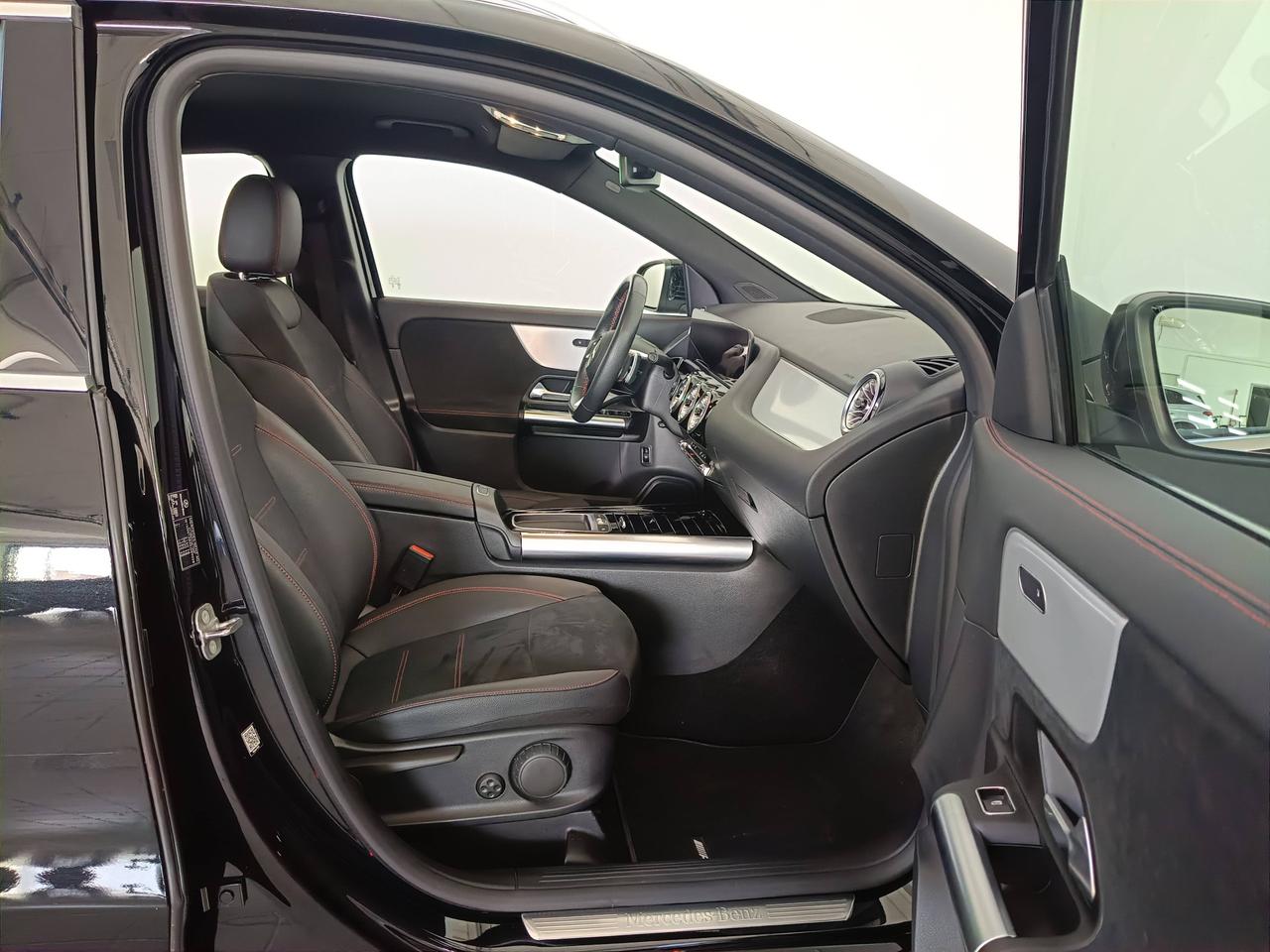 Mercedes-Benz GLA-H247 2023 - GLA 180 d AMG Line Advanced Plus auto