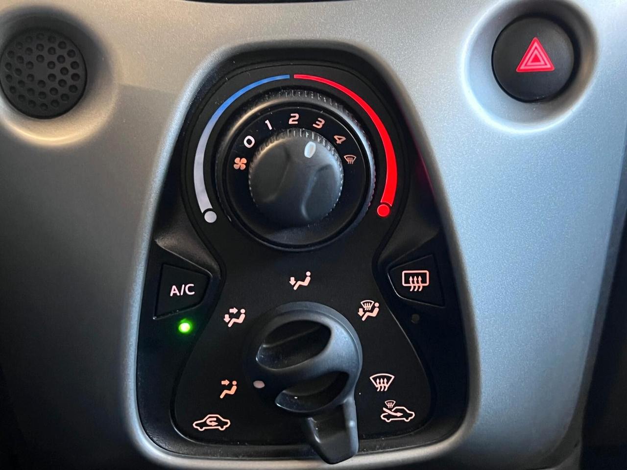 Citroen C1 1.0 vti 69CV 5PORTE*NESSUN VINCOLO DI FINANZ*CRONOL TAGL UNIPRO