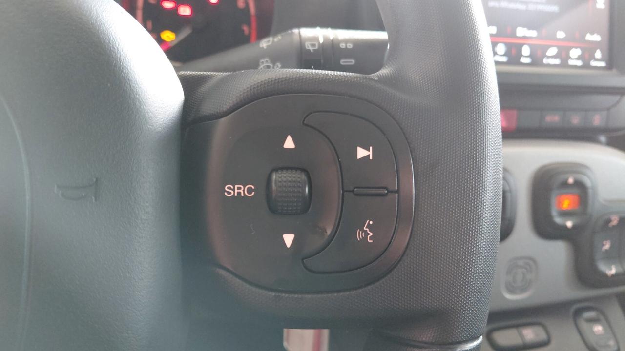Fiat Panda 1.0 FireFly S&S Hybrid Garmin
