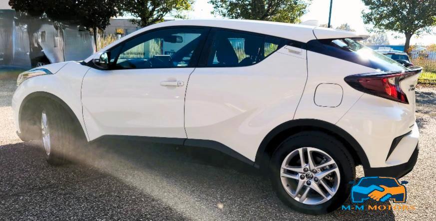 Toyota C-HR 1.8h Business e-cvt