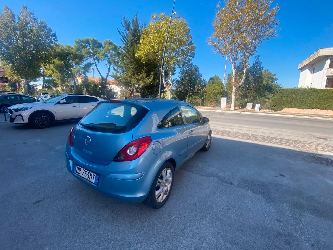 Opel Corsa 1.2 3 porte Sport
