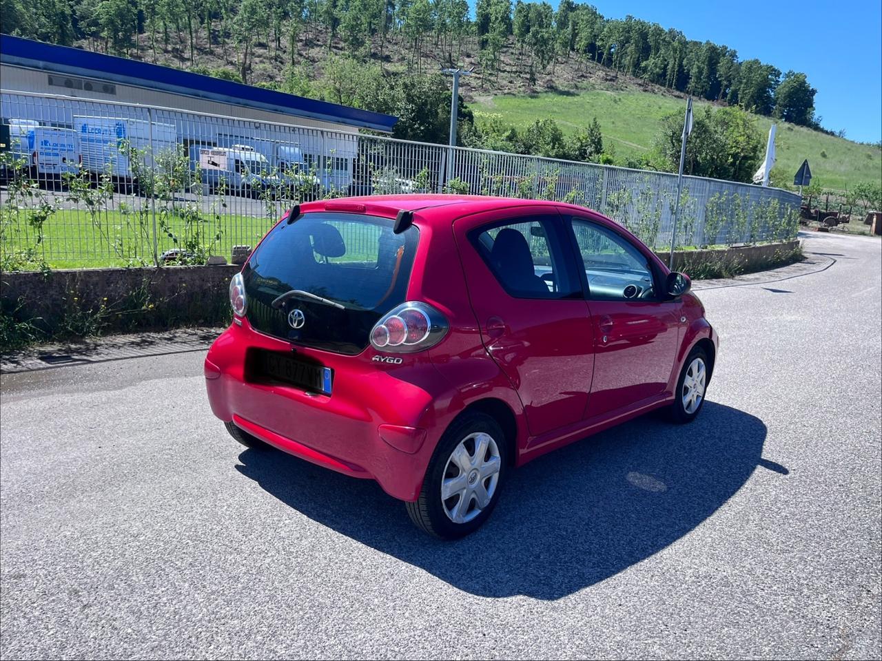 Toyota Aygo 1.0 12V VVT-i 5 porte Sol