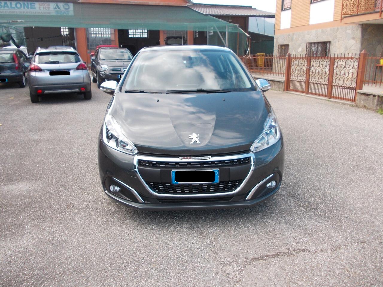 Peugeot 208 PureTech 12- 5 porte Allure-KM94130-X NEOPATENTATI