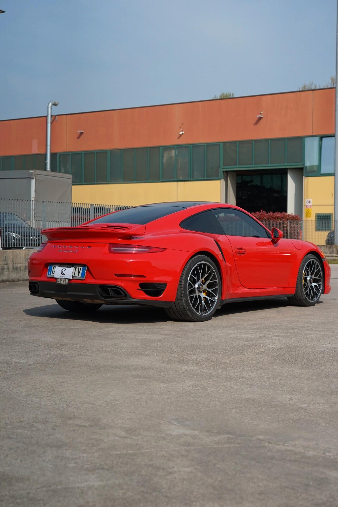 Porsche 911 Turbo S
