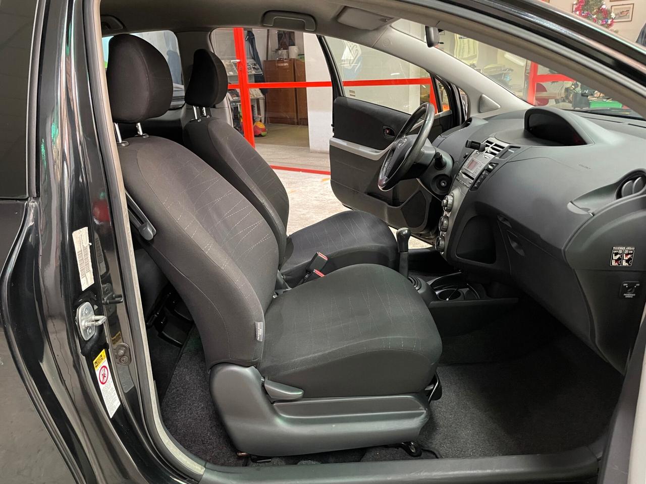 Toyota Yaris 1.0 3 porte PER NEO-PATENTATI!!!