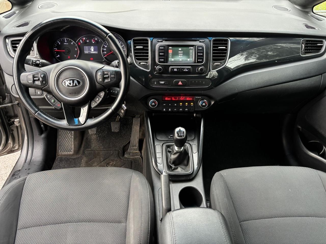 Kia Carens 1.7 CRDi 141 CV Platinum