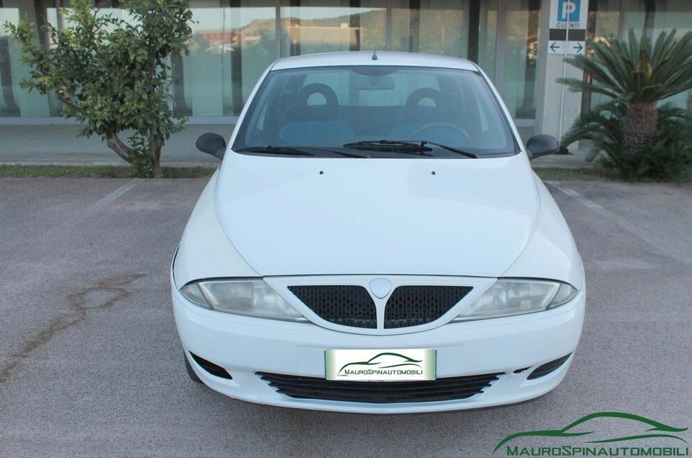 Lancia Ypsilon 1.2 ELEFANTINO BLU NEOPATENTATI