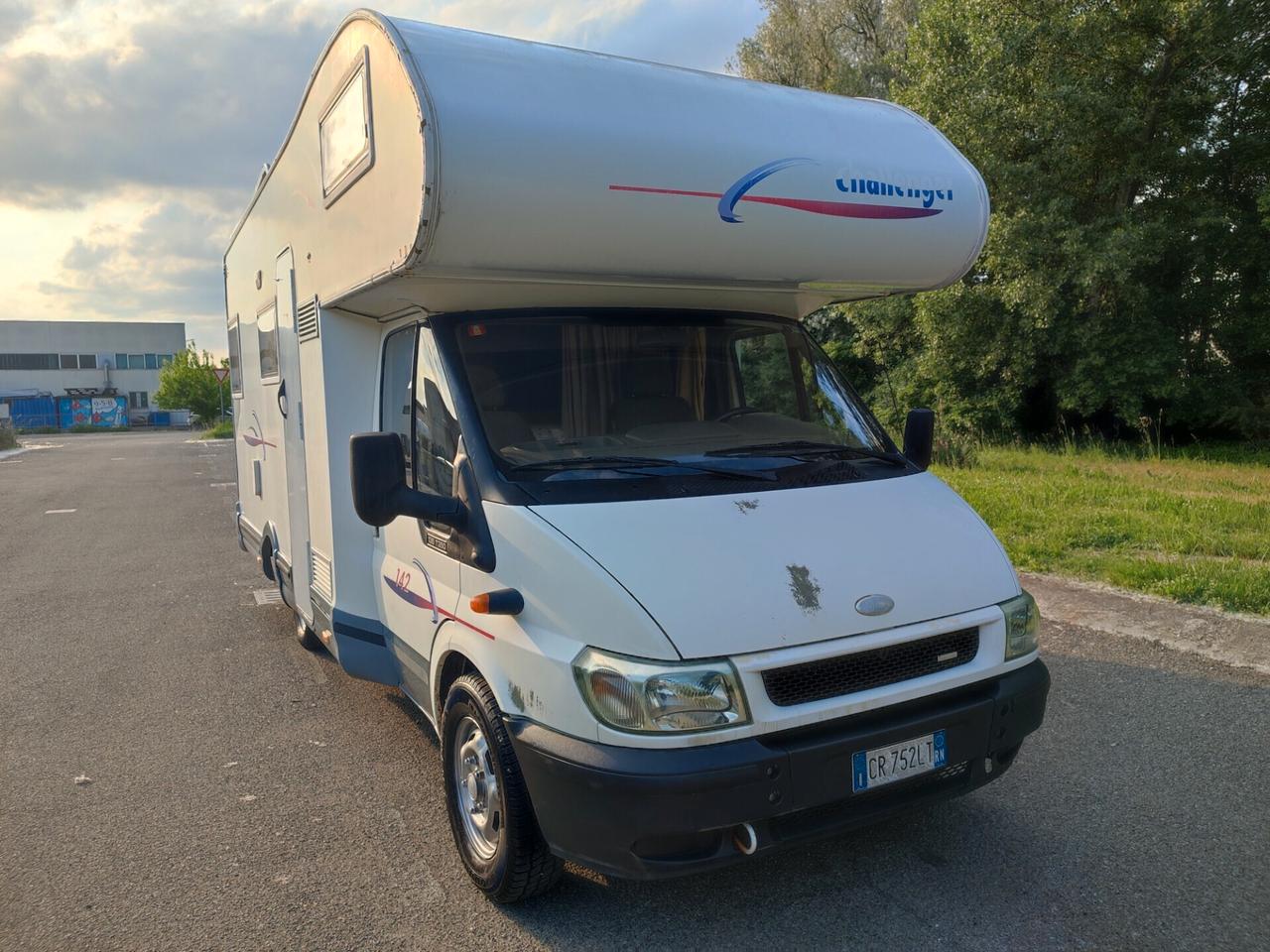 FORD TRANSIT CAMPER 6POSTI LETTO CHALLENGER 135T350