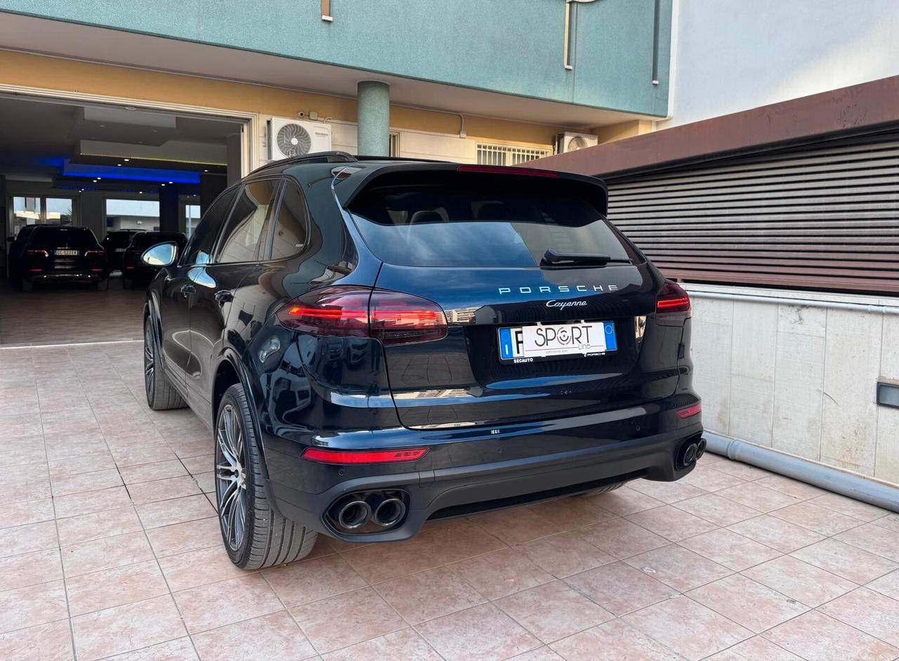 Porsche Cayenne 3.0 Diesel 250CV TETTO PASM