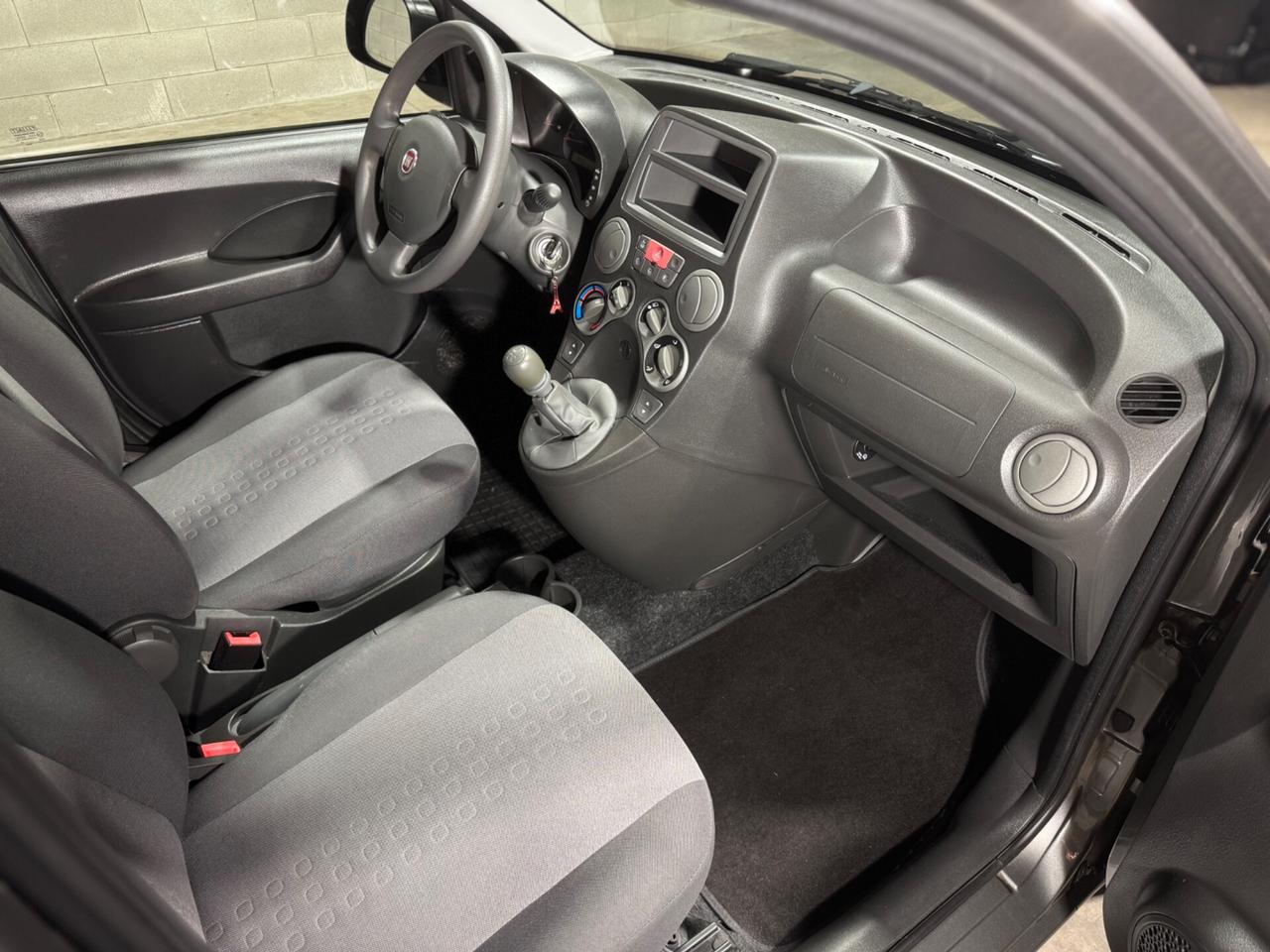 Fiat Panda 1.2 KM 30.000 NEOPATENTATI