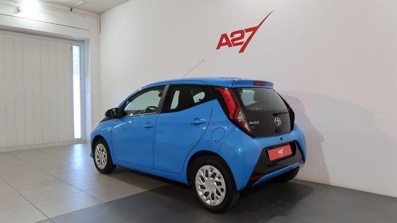 Toyota Aygo Aygo 5p 1.0 x-play 72cv