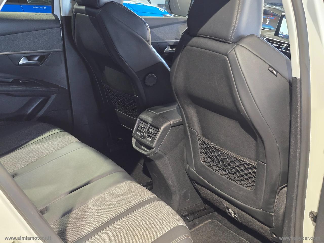 PEUGEOT 3008 BlueHDi 130 S&S Allure
