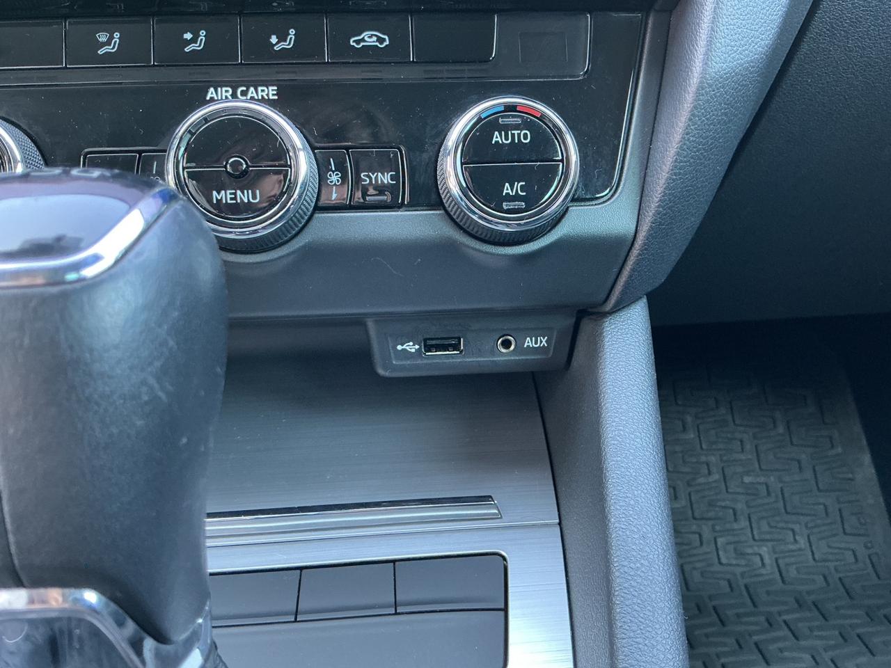Skoda Octavia 1.6 Diesel Automatica Neopatentati
