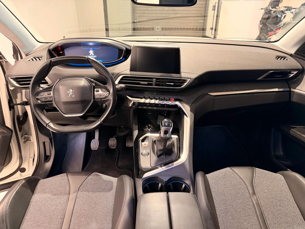 Peugeot 3008 BlueHDi 130 S&S Allure