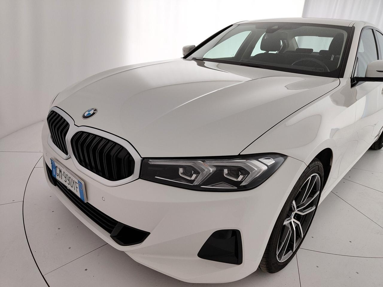 Bmw 318D 48V BUSINESS ADVANTAGE AUTO