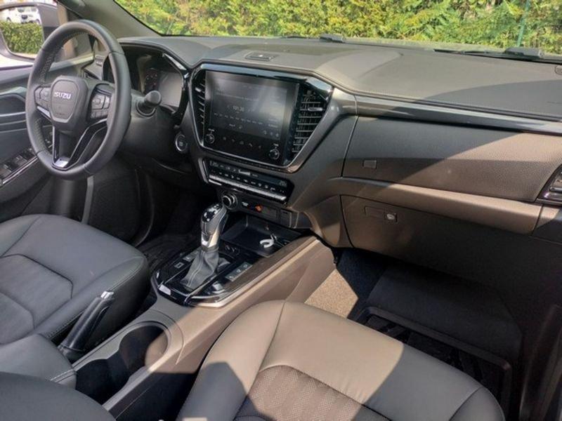 Isuzu D-Max N60 D-Max N60 1.9 aut. Crew Nitro Sport Cab con Shutter Lid!!