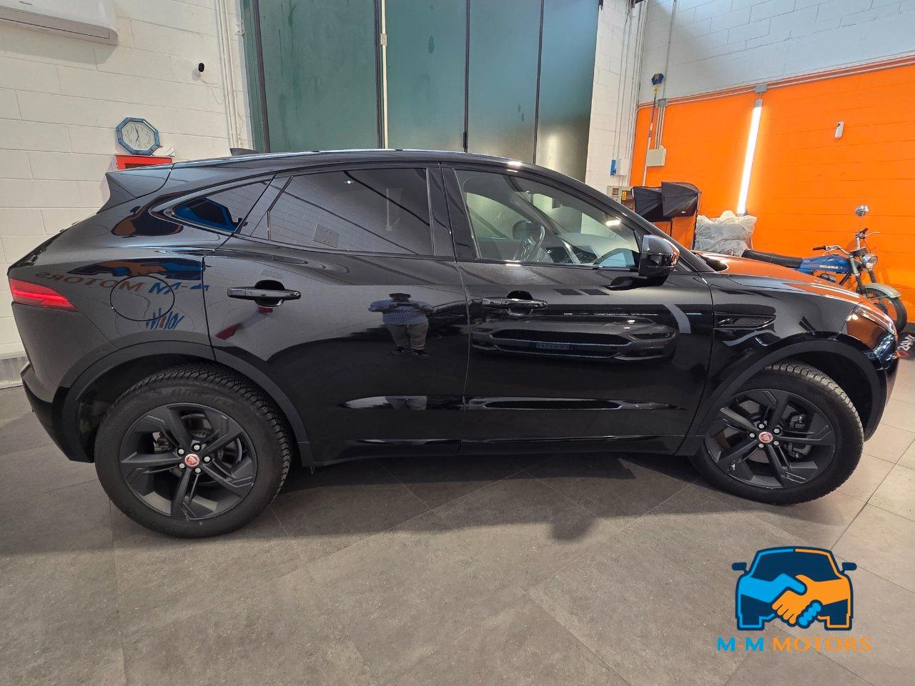 Jaguar E-Pace 2.0d i4 mhev R-Dynamic Black awd 163cv auto GAR.UFF. 03/2028