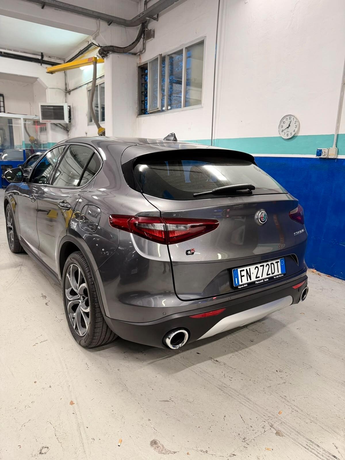 Alfa Romeo Stelvio 2.2 Turbodiesel 180 CV AT8 RWD Business