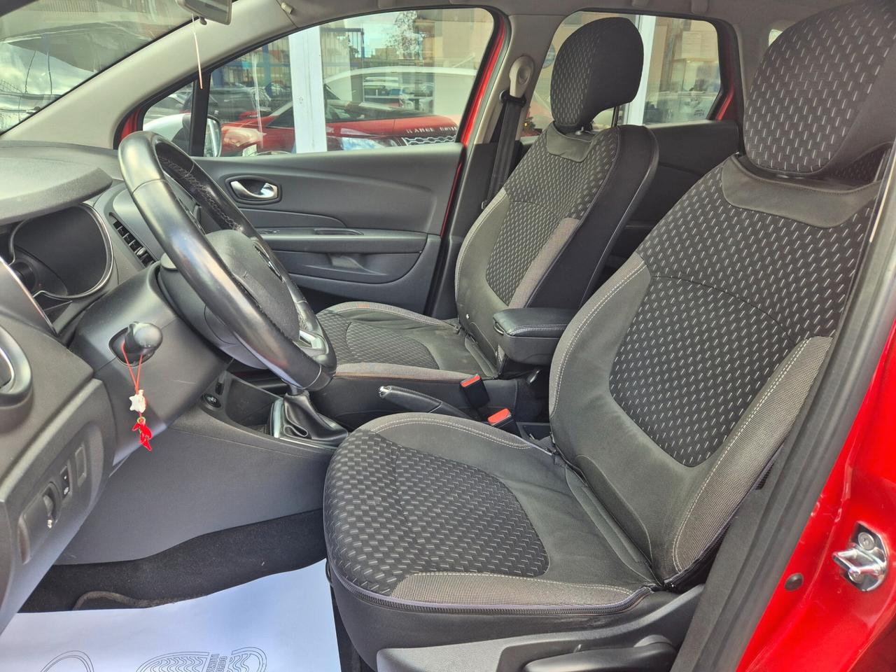 Renault Captur dCi 8V 110 CV Start&Stop Energy Initiale Paris