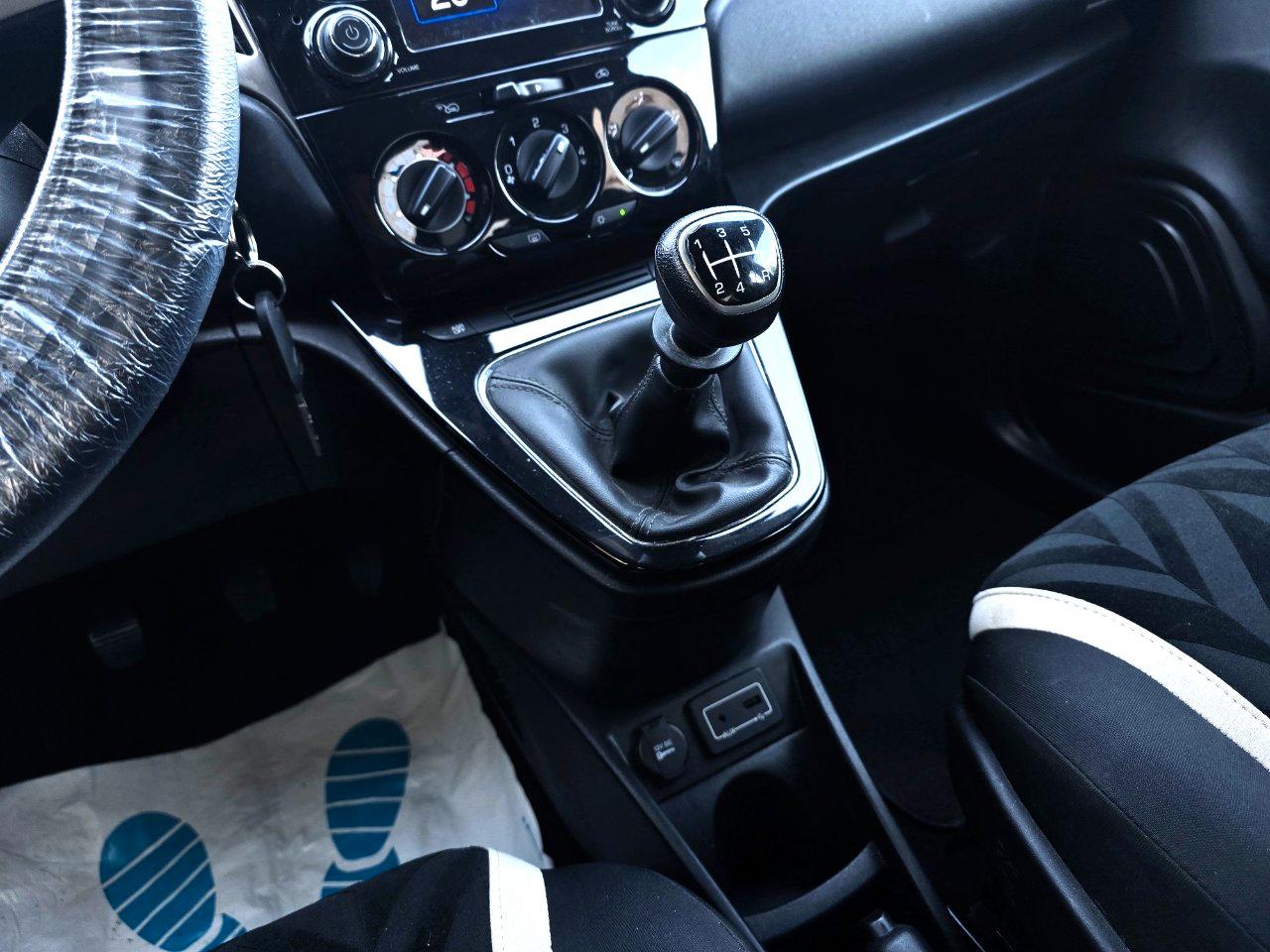Lancia Ypsilon 5 Porte YPSILON 1.2 GOLD EURO6B 73.000KM TOUCH/B.TOOTH/NEOPATENTATI