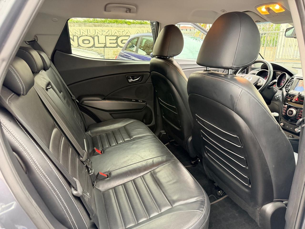 Ssangyong XLV 1.6d 4x4 FULL OPTIONAL