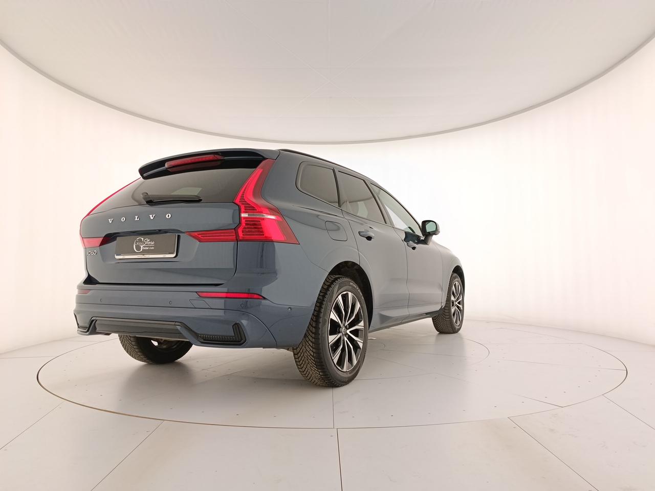 VOLVO XC60 2.0 b5 Plus Dark awd auto