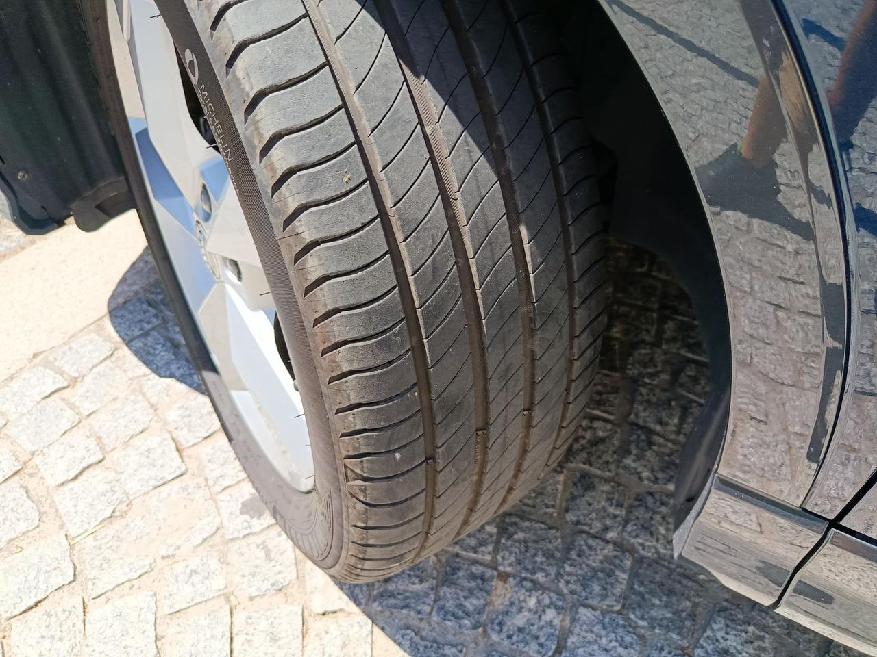 Audi Q3 2.0 TDI Business #6230