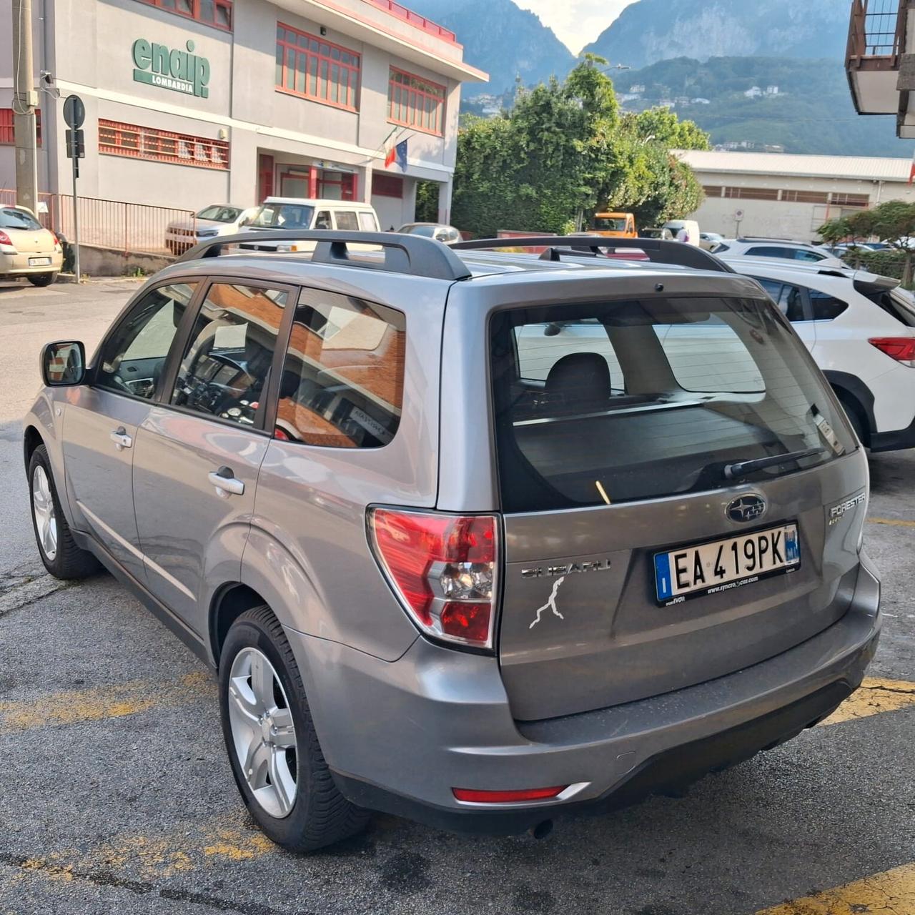 Subaru Forester 2.0 MT GPL