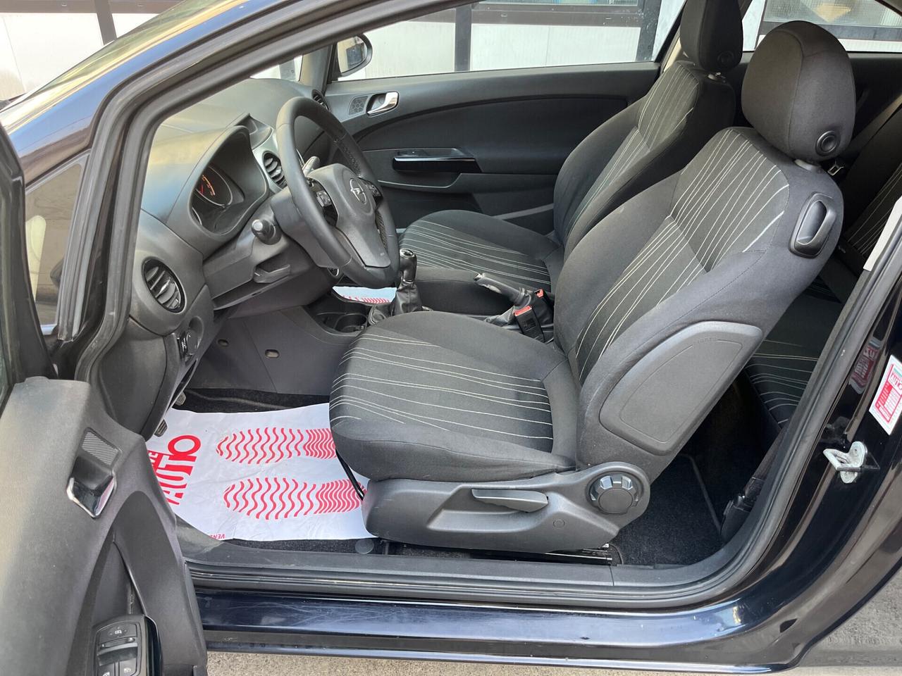 Opel Corsa 1.2 80CV 3 porte GPL-TECH Club