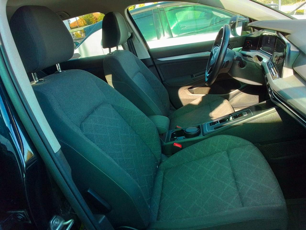 Volkswagen Golf Life 2.0 TDI 150cv DSG