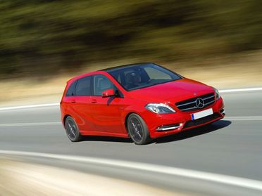 MERCEDES-BENZ B 180 BlueEFFICIENCY Premium