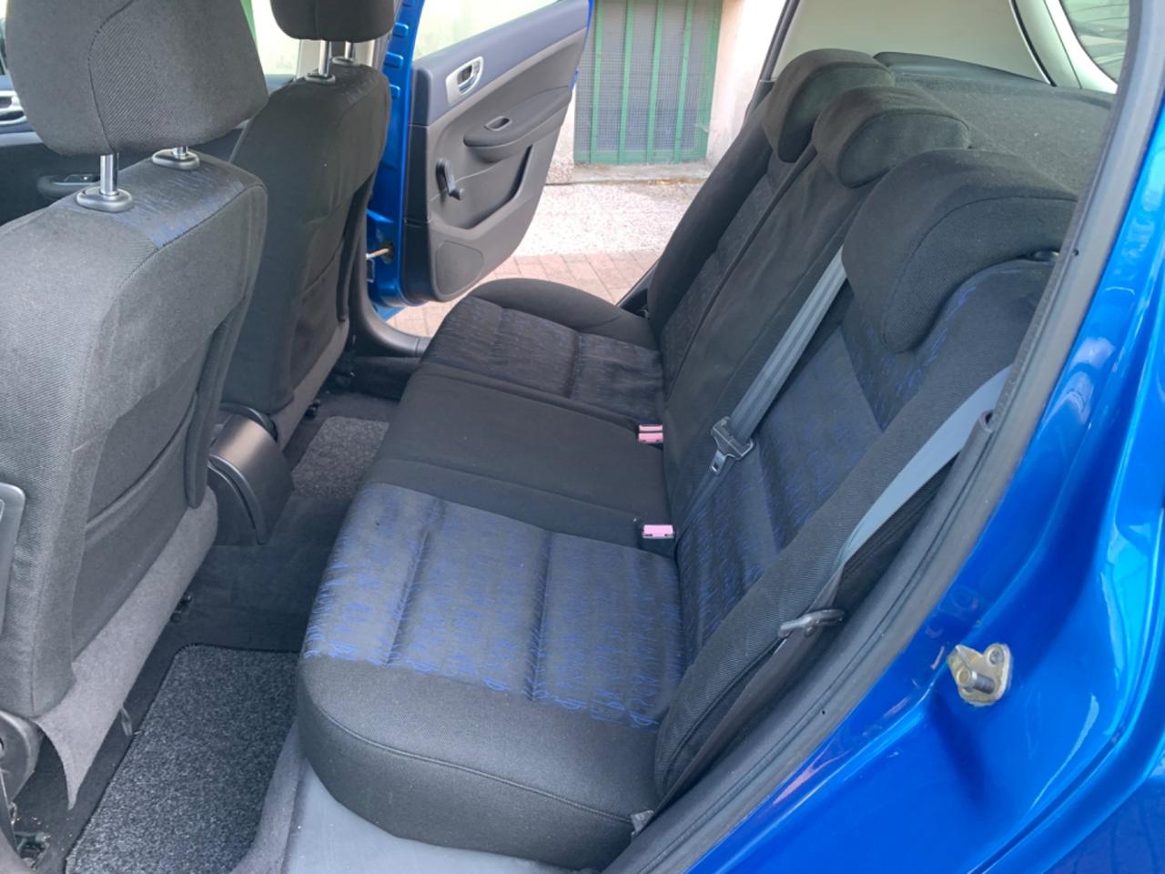 Peugeot 307 2.0 HDi 5p. XR