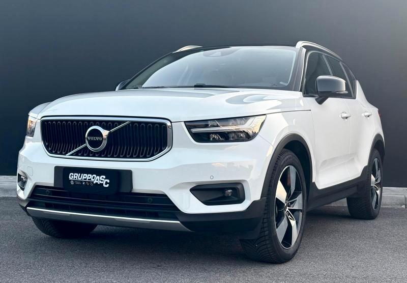 Volvo XC40 2.0 d3 150 CV Momentum my20 2WD