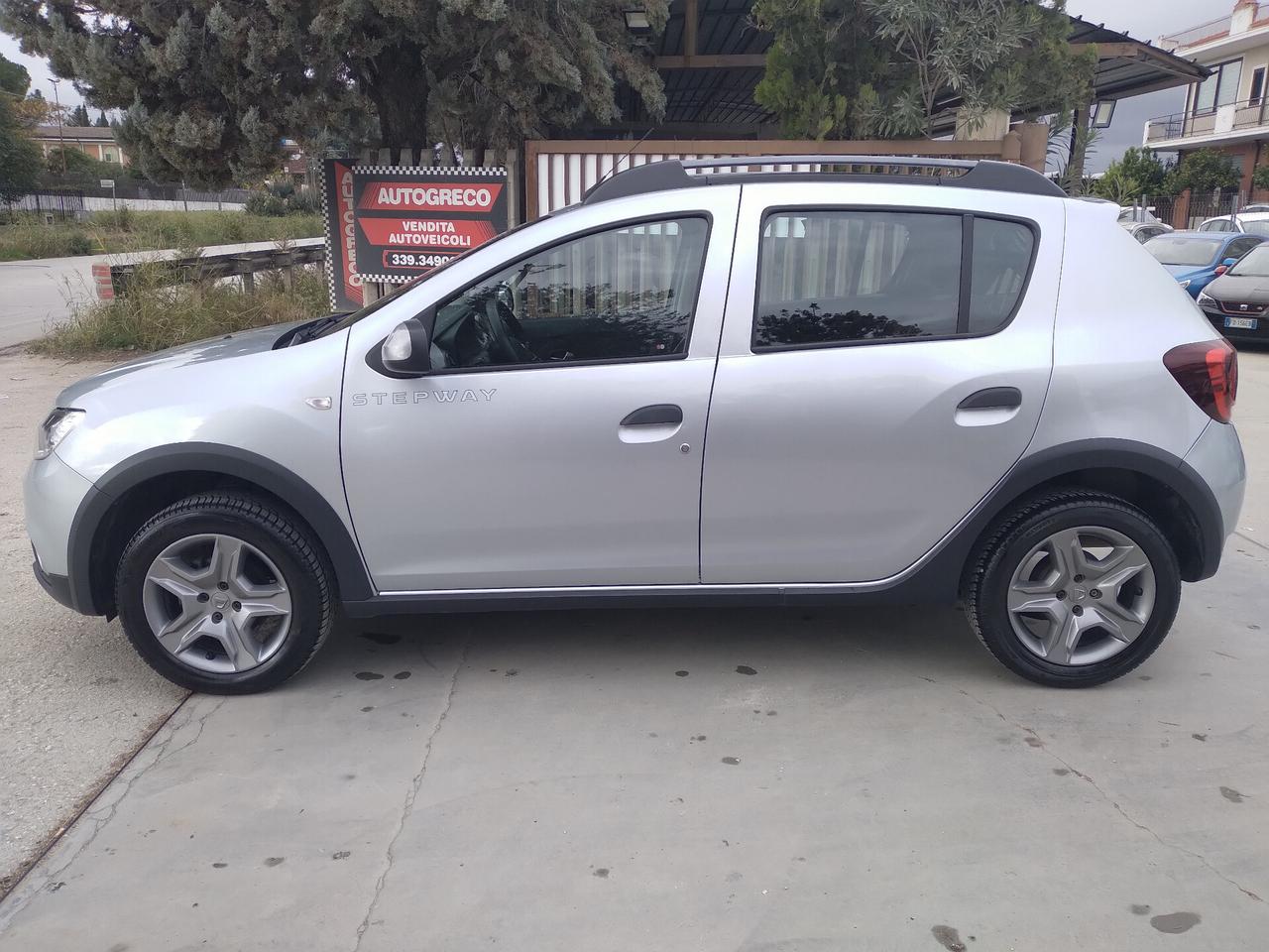 Dacia Sandero Stepway 1.5 Blue dCi 95 CV Comfort